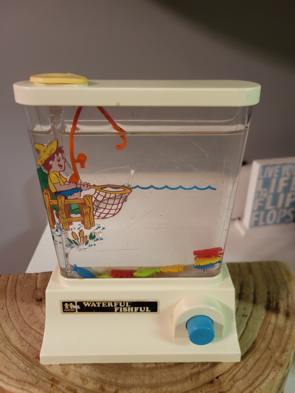 Vintage TOMY Wonderful Waterfuls Fishful Fishing Catch Toy 1976 Taiwan Game READ